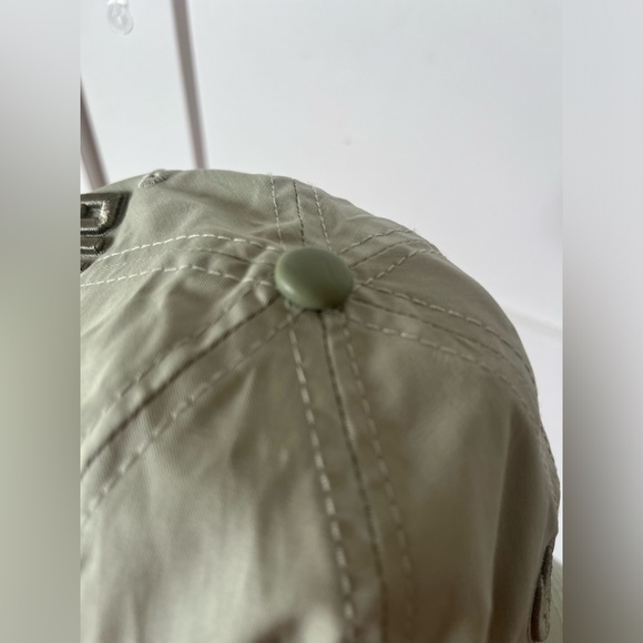 NWT NBA MILWAUKEE BUCKS NEUTRAL MEN'S DAD HAT - Picture 4 of 5